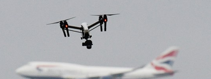Lufthavn i England lukker ned pga Droner